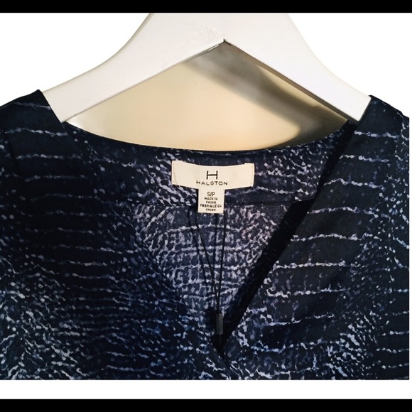 NWT HALSTON Tonal Snake Print V Neck Crossover Long Sleeve Dress Navy Blue Small - Picture 12 of 14